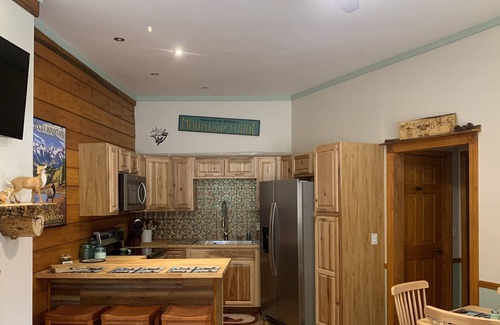 Fort Garland Casa | Mountain Retreat - 1 bedroom Lodge located by Forbes Park & Fort Garland