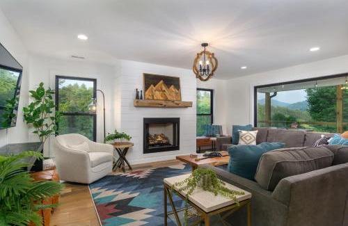 Mars Hill Casa | Mountain Retreat Game Rm Hot Tub FirePit Mtn Views