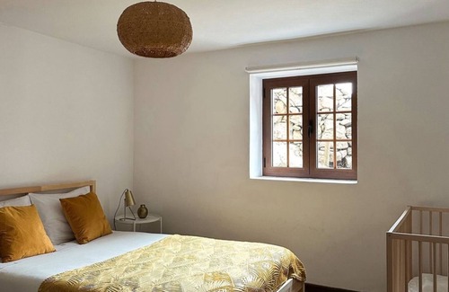 Soajo Otro | Mountain retreat in Peneda-Gerês National Park. House with pool in Soajo.