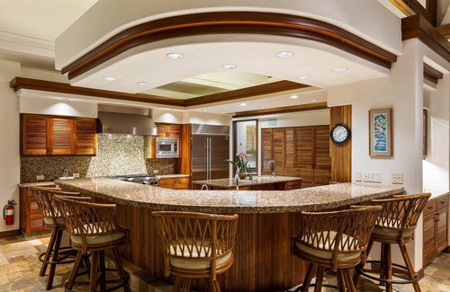 Holualoa Casa | Mountain Retreat, Ocean views, Pool with Hot tub, Minutes to Kona Town