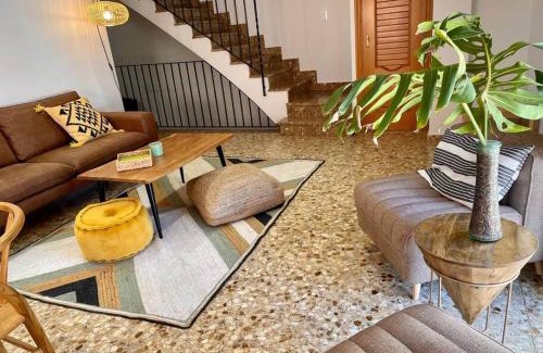Pedralba Casa | Mountain Retreat with stunning terrace views