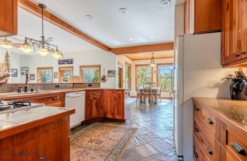 Jefferson County Casa | Mountain Retreat with Views, Nature and Comfort