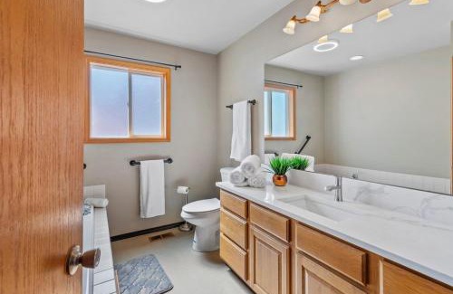 Northwest Portland Apartamento | Mountain & River View - Spacious - Modern Home!