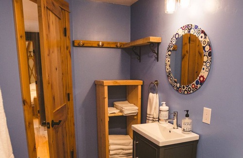 Bozeman Casa | MOUNTAIN ROUNDHOUSE - 16 MILES FROM MAIN STREET BOZEMAN