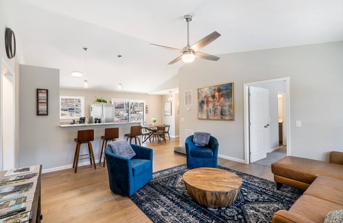 Massanutten Casa | Mountain scenery + Dog Friendly + Hot tub + New finished basement 2023!
