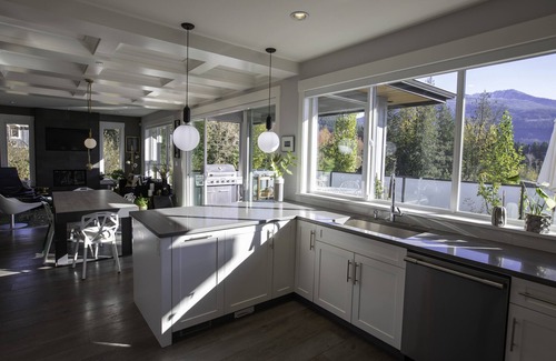Garibaldi Highlands Casa | Mountain Serenity Meets Luxury