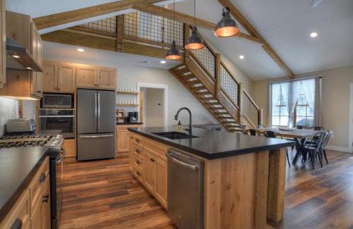 South Fork Casa | Mountain Shadow Retreat