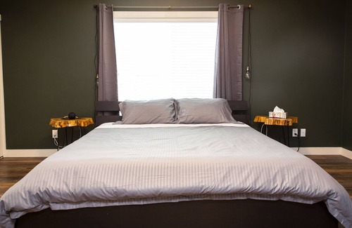 Revelstoke Casa | Mountain-Side Escape
