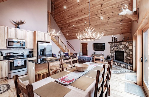 Sunday River Area Chalet De Esquí | Mountain side house off of the Sunday River Road