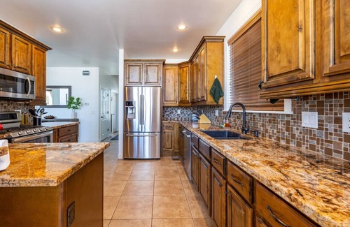 Baderville Cabina | Mountain Star Retreat w/ Hot Tub and EV Charging