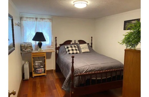 Valley Head Casa | Mountain stream home near snowshoe. Sleeps 8. 3bedroom, 2bath