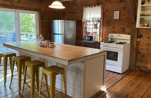 Williamsville Cabina | Mountain Top Escape