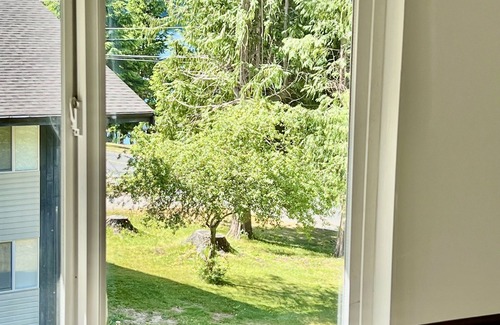 Port Alice Apartamento | Mountain Top Floor Suite *Pet Friendly 2 Bedroom 1 Bath