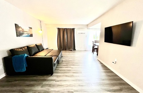 Port Alice Apartamento | Mountain Top Floor Suite *Pet Friendly 2 Bedroom 1 Bath