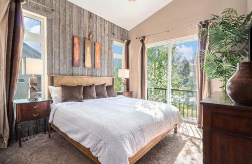 Rendezvous Casa | Mountain Townhome W Balcony & Bbq