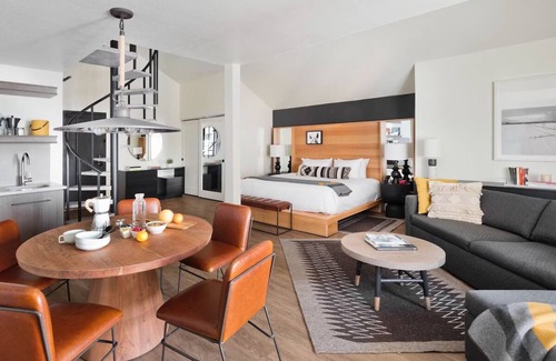 Teton Village Hotel | Mountain Vibes & Modern Design at Gravity Haus! Kitchenette, Free Parking
