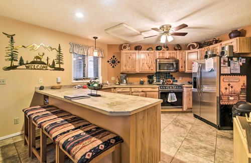 Angel Fire Condominio | ¡NUEVO! Mtn-View Angel Fire Condo, <1 Mile to Resort!