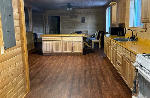 Elk City Casa | Mountain View Cabin