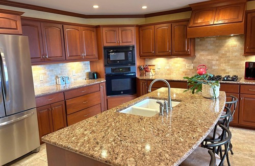 Boone Chalet De Esquí | Mountain View Chalet in Boone -10 min. to ASU & Downtown; Pet-Friendly