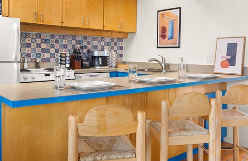 El Prado Condominio | Mountain View Condo 25 min to Taos Ski Resort