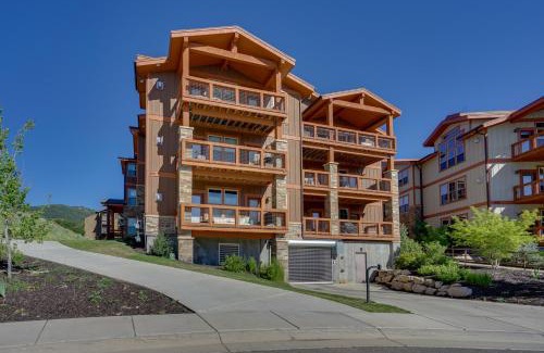 Park City Apartamento | Mountain-View Condo about 9 Mi to Park City Skiing