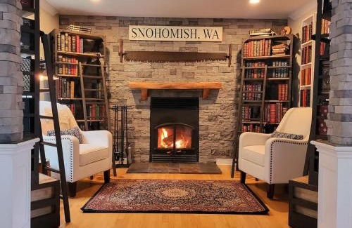 Snohomish Casa | Mountain View Estate Forest Hot Tub Full Arcade