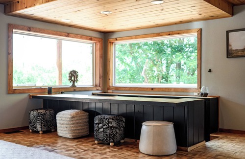 Pomona Casa | Mountain View Family Retreat w Game Room & Scenic Decks