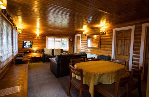Bronaber Cabina | Mountain View 3 Bed Log Cabin