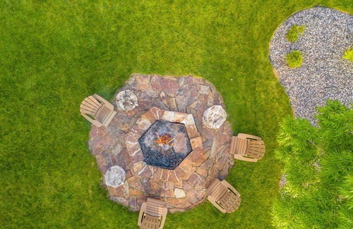 Bozeman Casa | Big Home -Views de Bridgers, jacuzzi, mesa de billar!