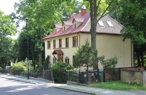 Jedlina-Zdroj Casa | Mountain View Guest Rooms