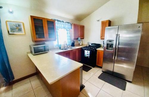 Silver Sands Casa | Mountain View Haven- 3 mins to the beach