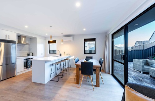 Wanaka Casa | Mountain View Haven T