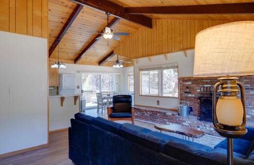 Pine Mountain Club Casa | Mountain-View Haven with Deck in Pine Mountain Club