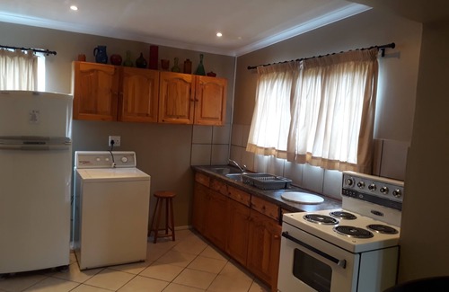 Franskraal Casa | Mountain View Holiday Home - Franskraal
