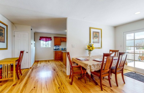 Lake Elsinore Casa | Mountain-view home with private pool, putting green, grill, & dog-friendly yard