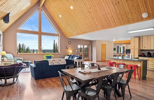 Fairbanks Casa | Mountain View Home: Expansive home with views of the Alaska Range & Tanana River
