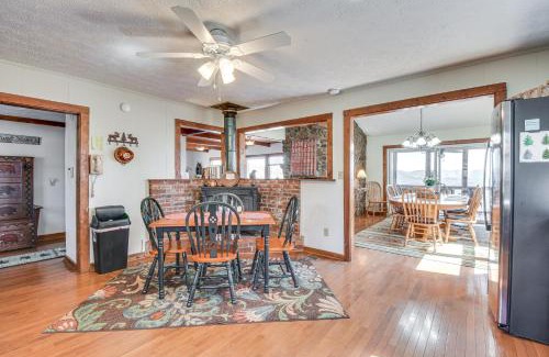 Dahlonega Casa | Mountain-View Home with Deck and Grill in Dahlonega
