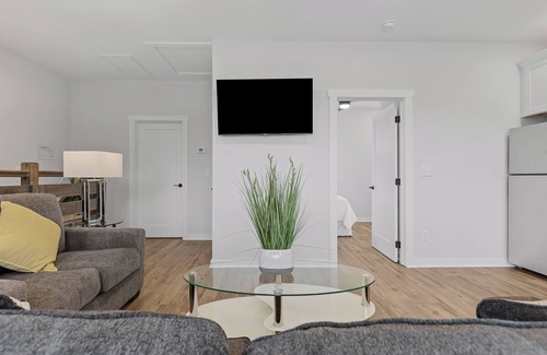 Chattanooga Casa | Mountain View House minutes from Downtown Chattanooga, TN. Cul-de-sac location!