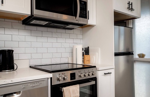 Harvie Heights Apartamento | Mountain View King Studio at Banff National Park Gate