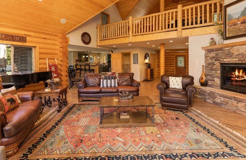 Breckenridge Casa | Mountain View Lodge: Incredible Long Stay Log Home