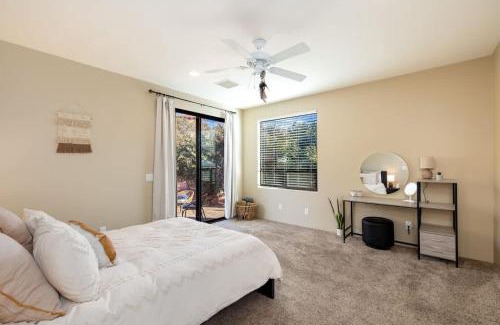 Uptown Sedona Casa | Mountain View Lookout-Uptown Walkable Red Rock Views