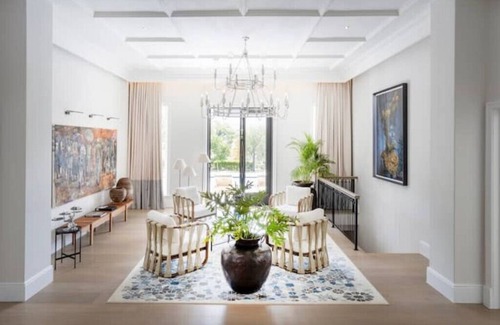 Bishopscourt Casa | Mountain View Residence: Luxury Villa