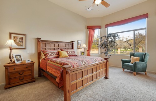Dove Mountain Casa | Mountain-view retreat near golf with alfresco dining, 2 living rooms, jetted tub