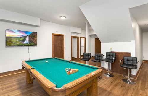 Lenoir Casa | Mountain View Retreat