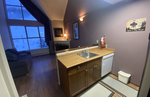 Okanagan-Similkameen Condominio | Mountain View, ski in -ski out