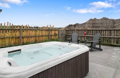 Port Angeles Apartamento | Blue Moon Tiny House, Sauna, HT, Mountain Views