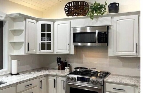 Colorado Springs Casa | Mountain View Country Home with beautiful views out every window.