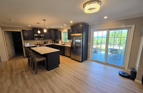 Manset Casa | Mountain view home - views of Acadia mountains and harbor on the edge of town