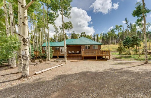 Fort Garland Casa | Mountain Views Cabin in Fort Garland Near Hiking