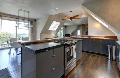 New Lebanon Casa | Mountain Views For Miles by Evergreen Home